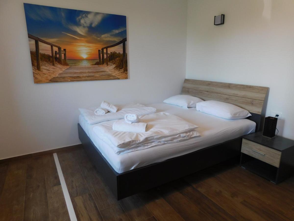 Active Chillax Oasis Apartments アンカラン エクステリア 写真