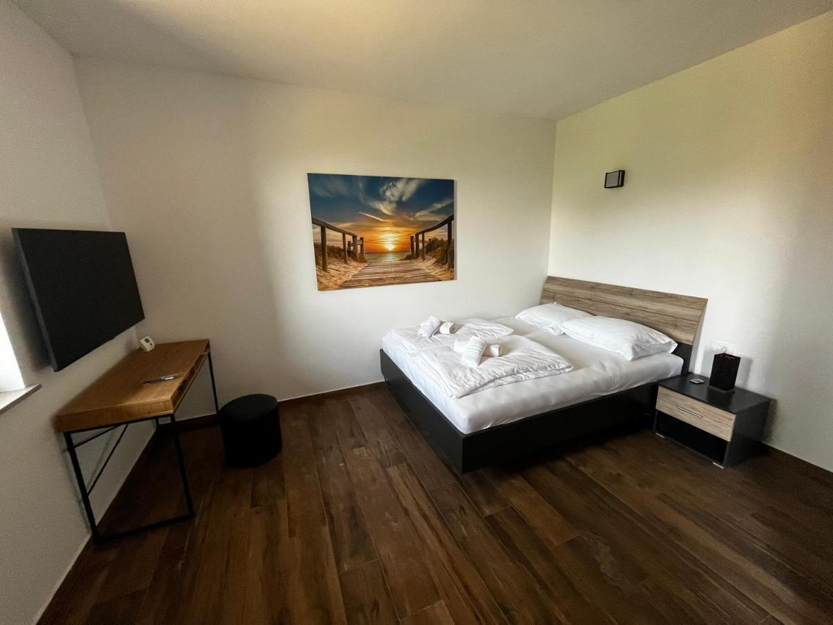 Active Chillax Oasis Apartments アンカラン エクステリア 写真