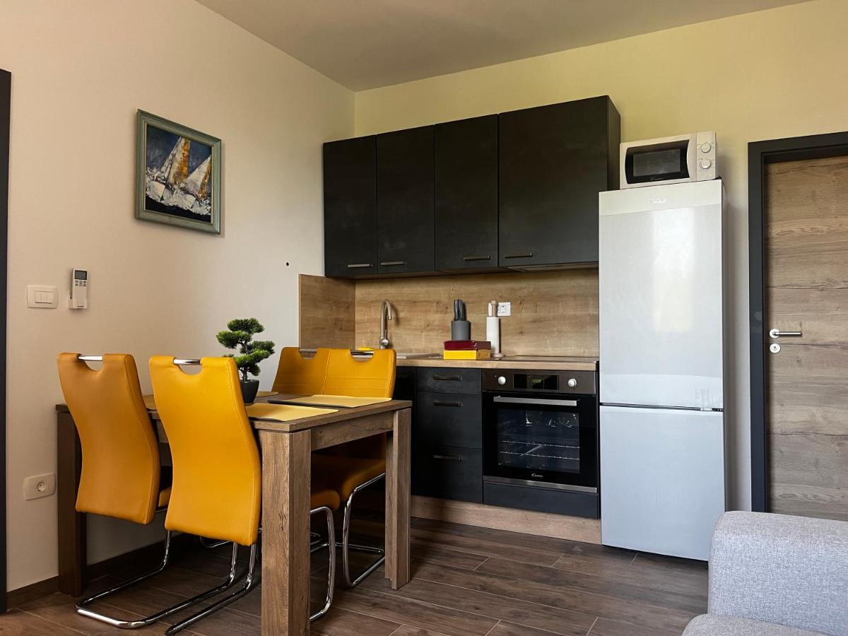 Active Chillax Oasis Apartments アンカラン エクステリア 写真
