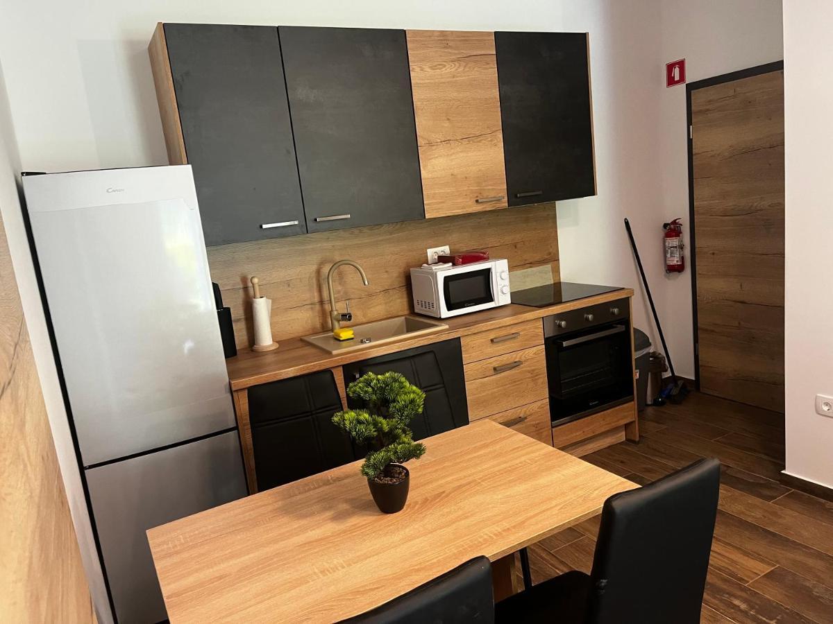 Active Chillax Oasis Apartments アンカラン エクステリア 写真
